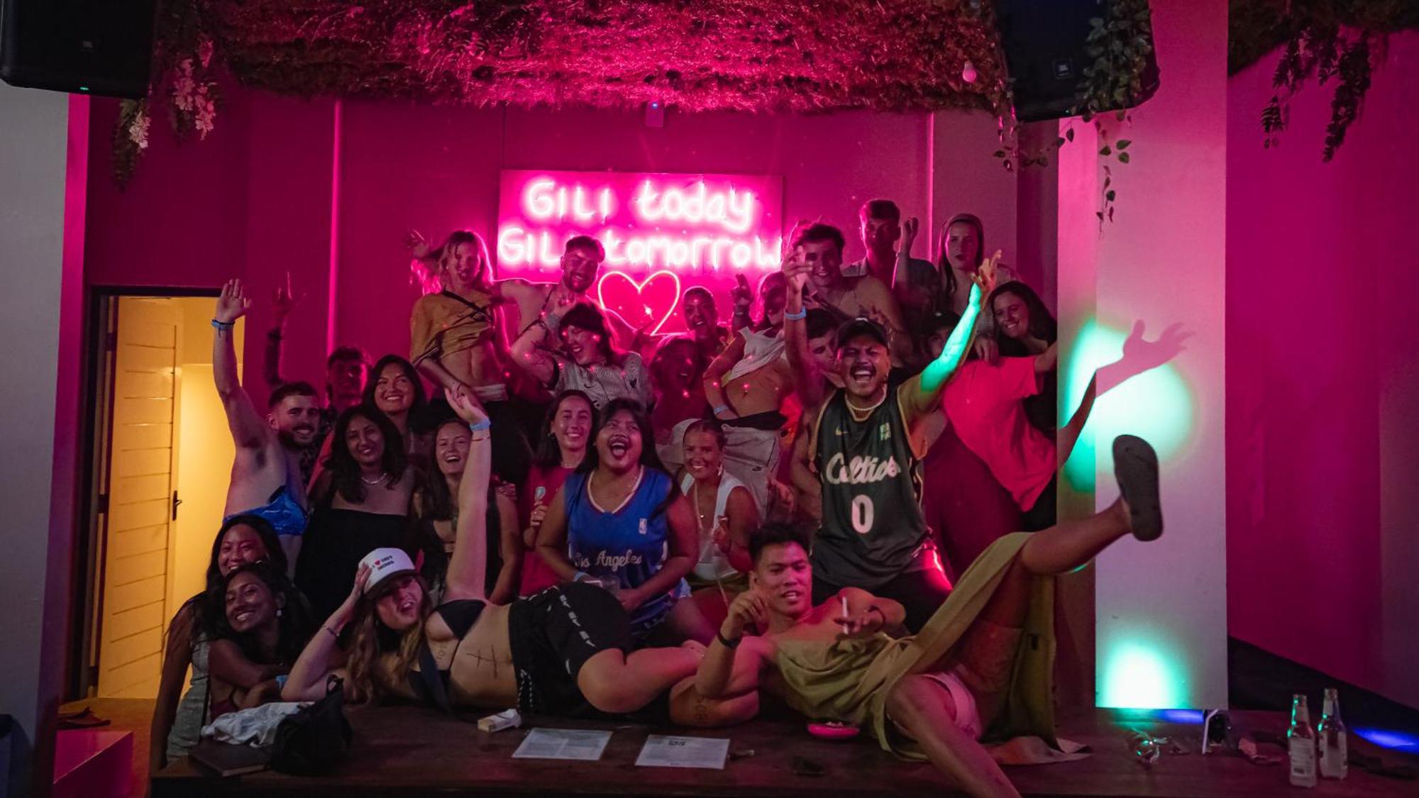 Atlas Gili Party Hostel Gili Trawangan Dış mekan fotoğraf